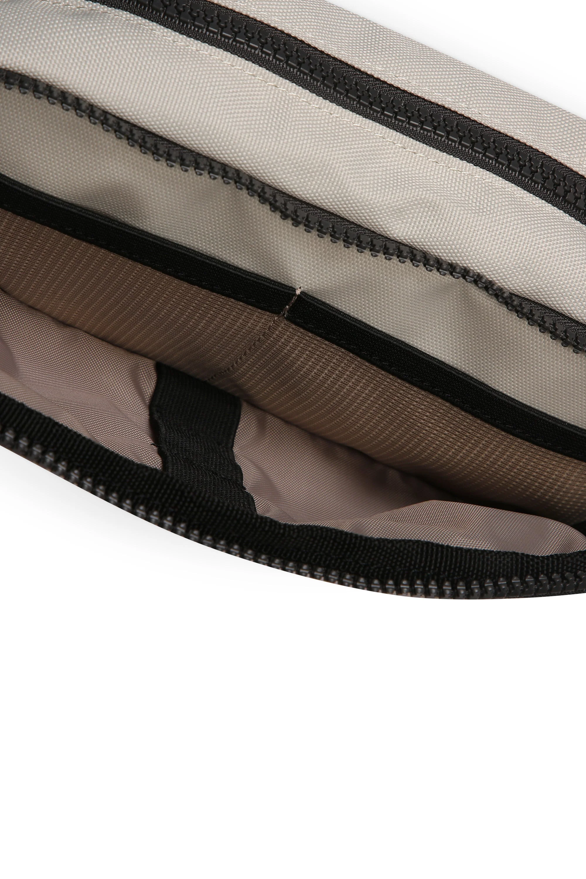 Out Pouch - Image 12