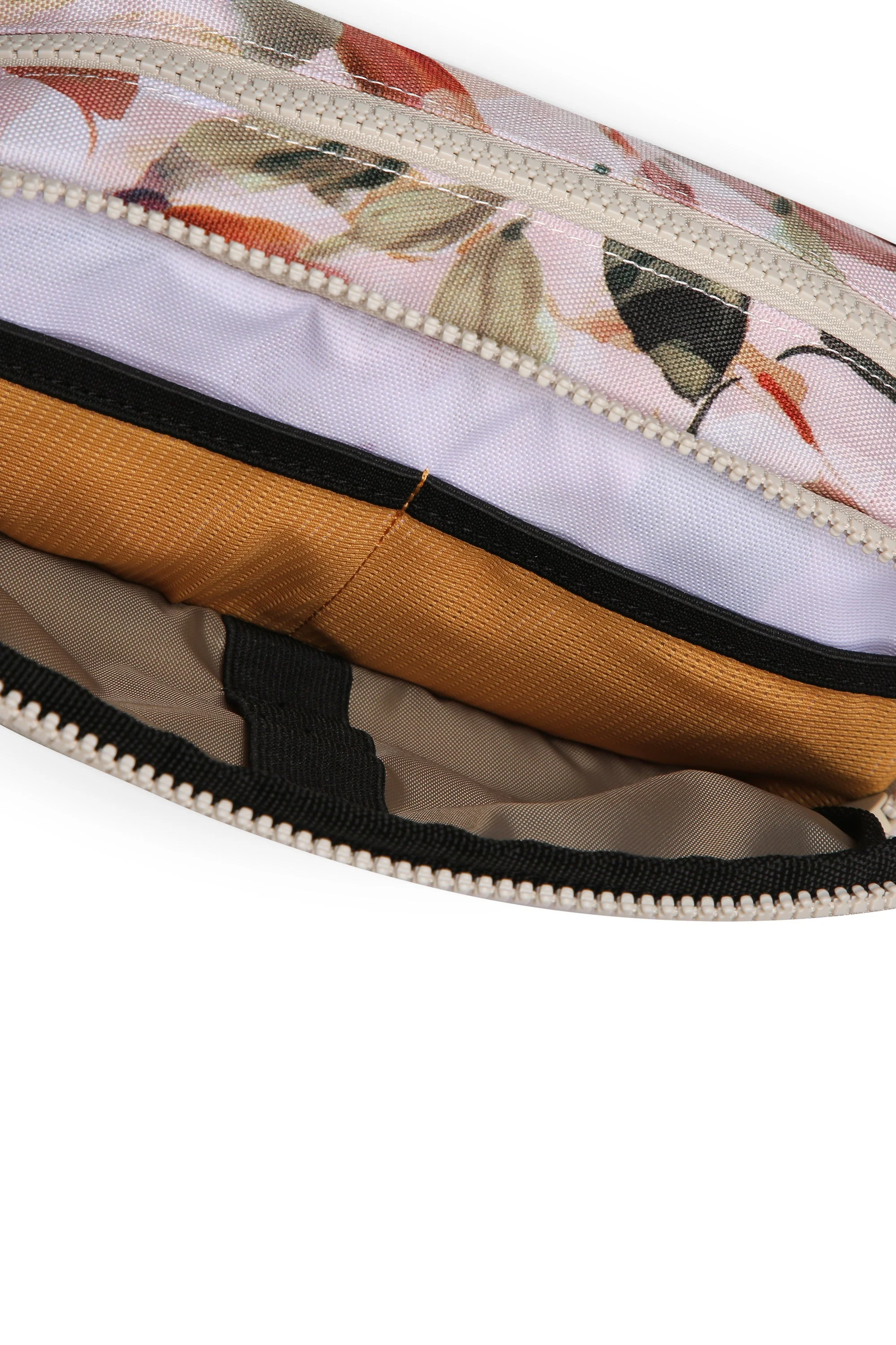 Out Pouch - Image 24
