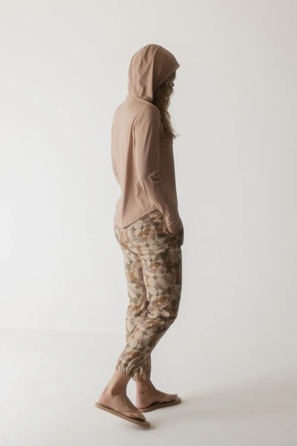 Sunlite Hoodie - Image 17