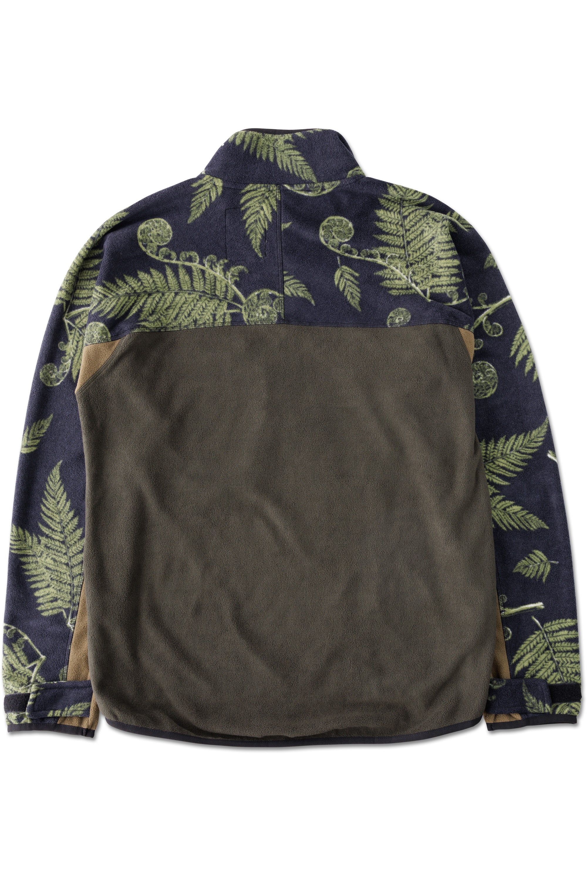 Winter Throwshirt - Image 9